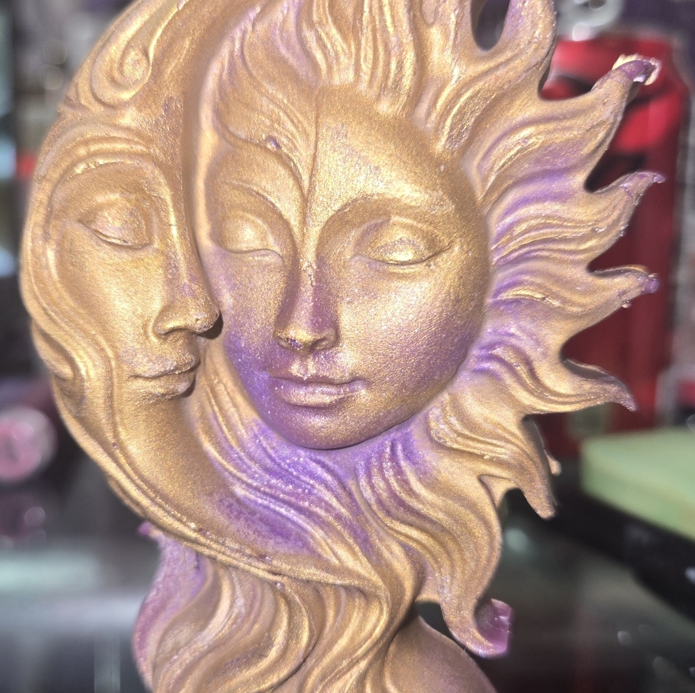 Sun & Moon In Love Candle Scented With Alien Scent
